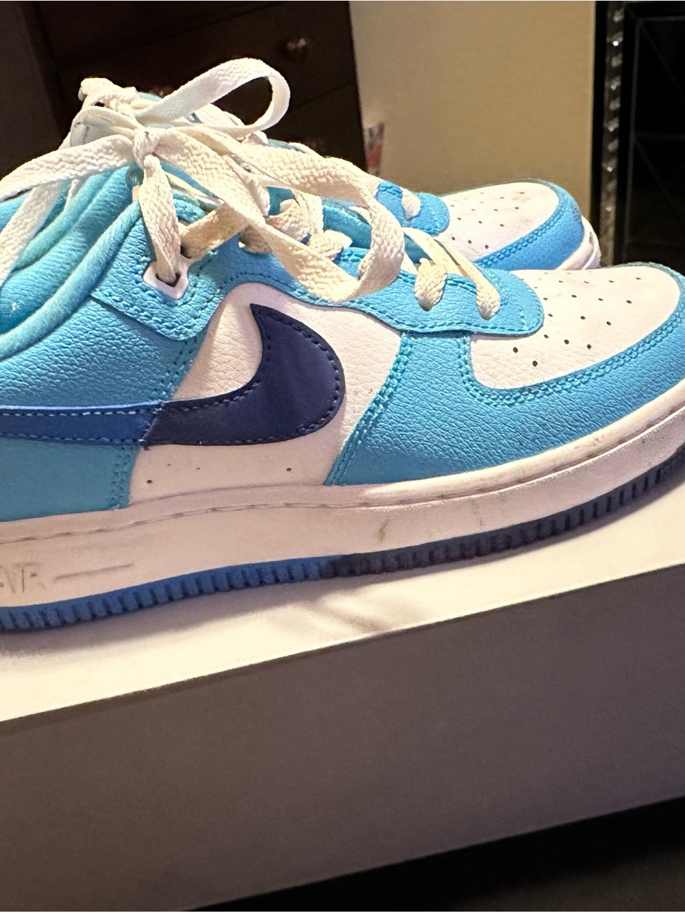Nike Kids Light Blue White Low-Top Sneakers